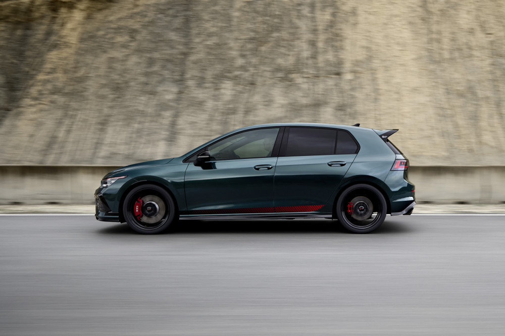 Volkswagen Golf GTI EDITION 50